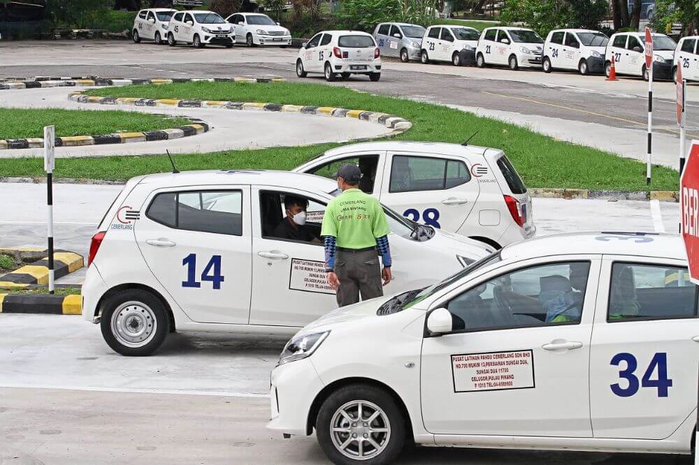 Driving license practical test at a driving institue