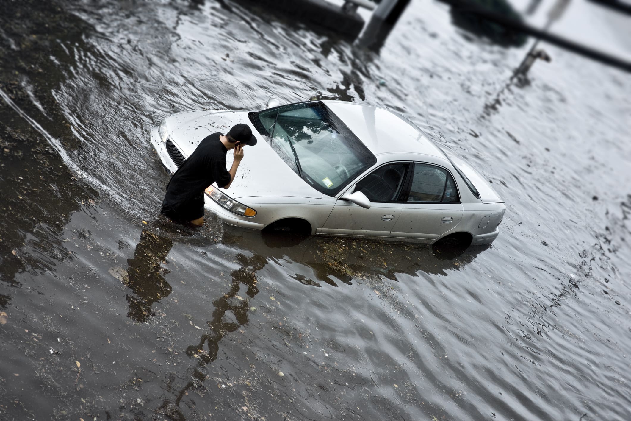 Don’t Know How to Spot a Flood Damaged Car? These Are the Signs to Look