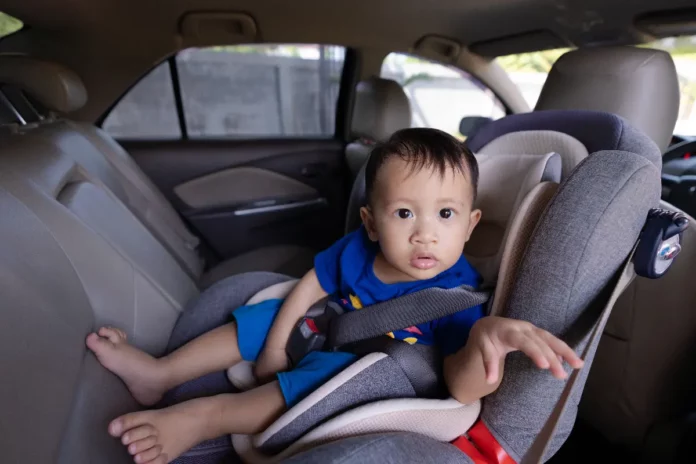 best baby car seat, baby boy in car seat