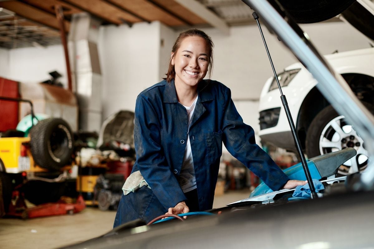 Female car mechanic