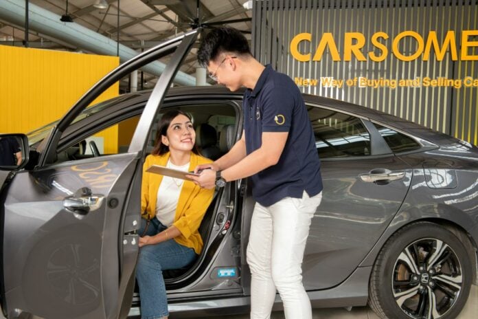 CARSOME Customer test drive