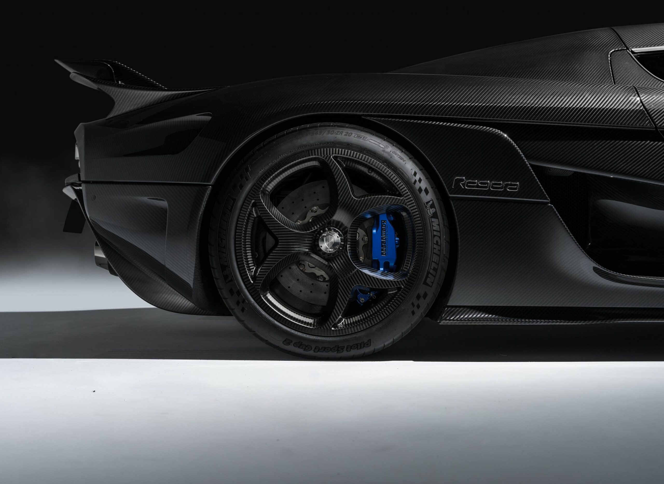 Sport rims made out of carbon fiber 