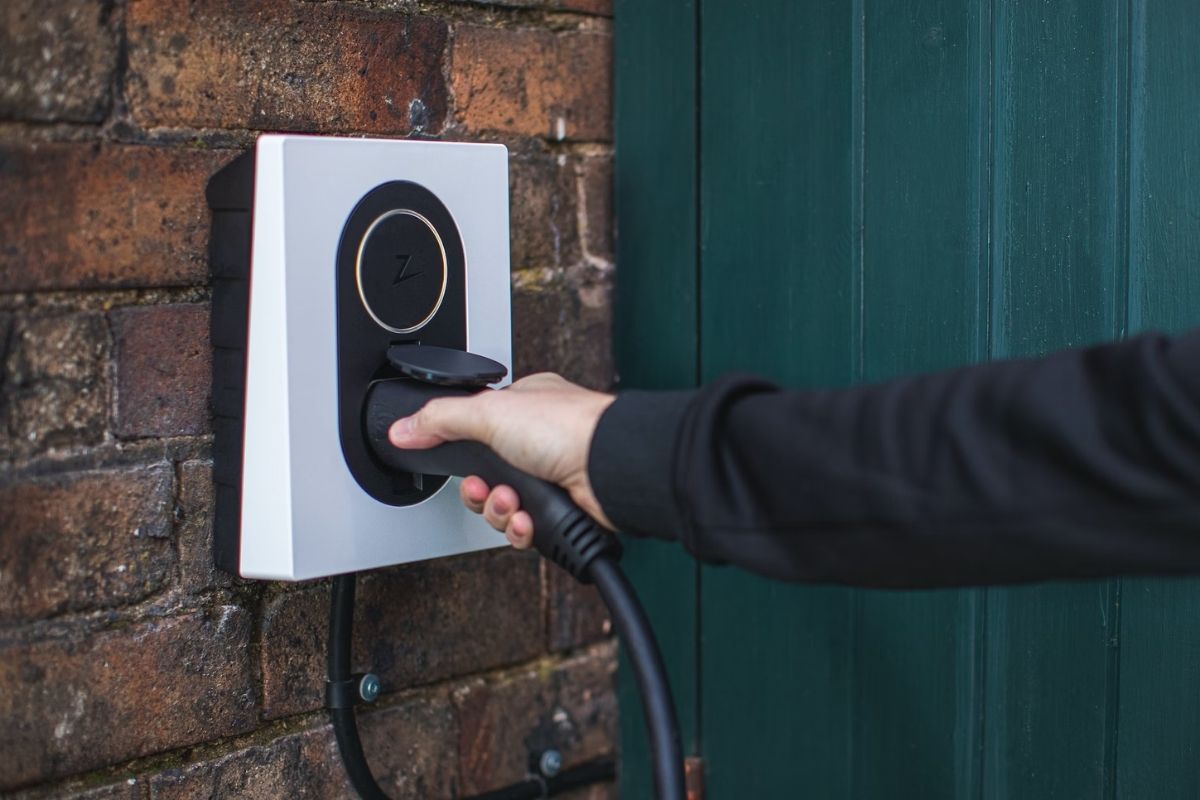 Charging your EV at home outdoors via wall boxes