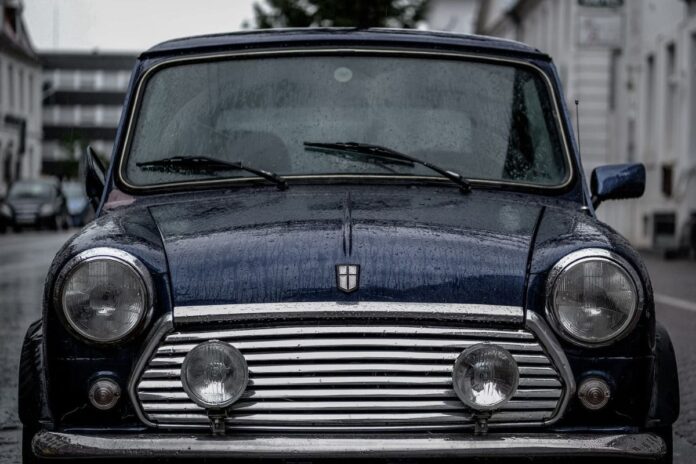 How to prolong car wiper blade's lifespan