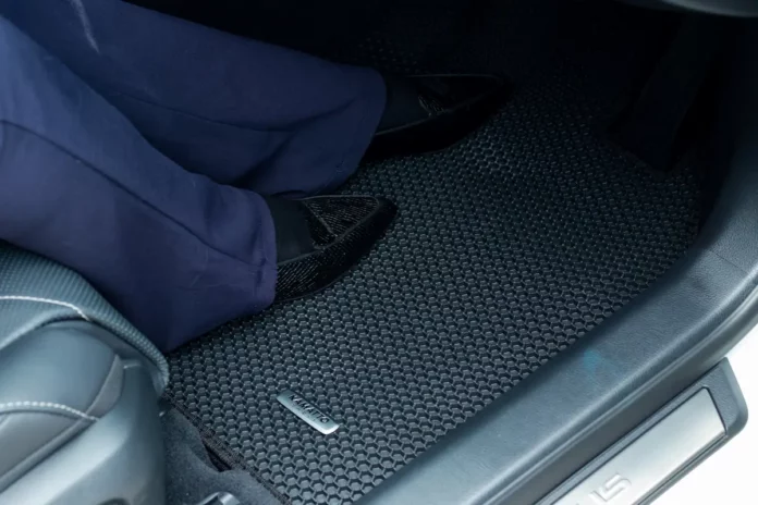 karpet kereta terbaik - kamatto