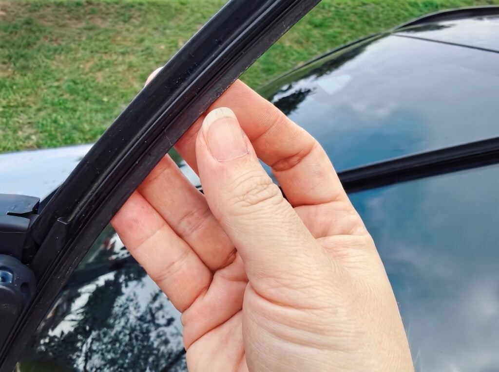 windscreen wiper